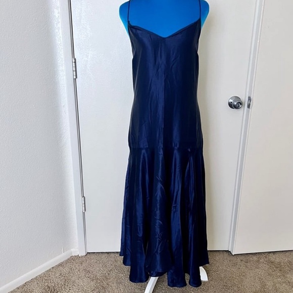 Ralph Lauren Dresses & Skirts - Ralph Lauren Navy Midi Dress